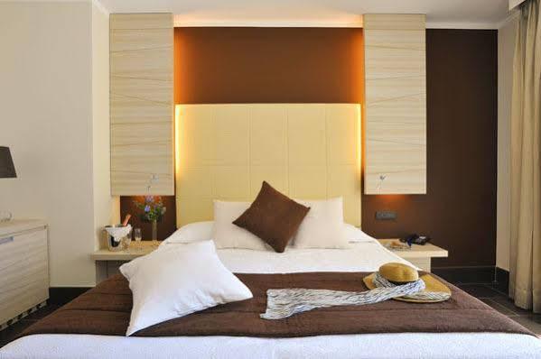 Excelsior Hotel E Appartamenti Лоано Экстерьер фото