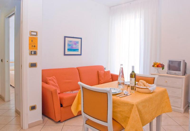 Excelsior Hotel E Appartamenti Лоано Номер фото